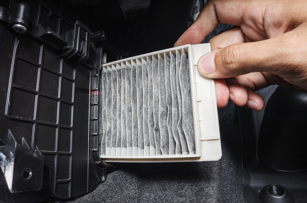 5 Penyebab Filter AC Cepat Kotor & Cara Bersihkannya