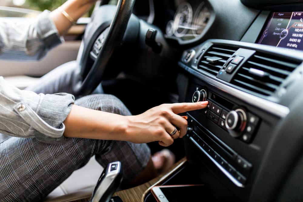 7 Penyebab Kenapa AC Mobil Tidak Dingin