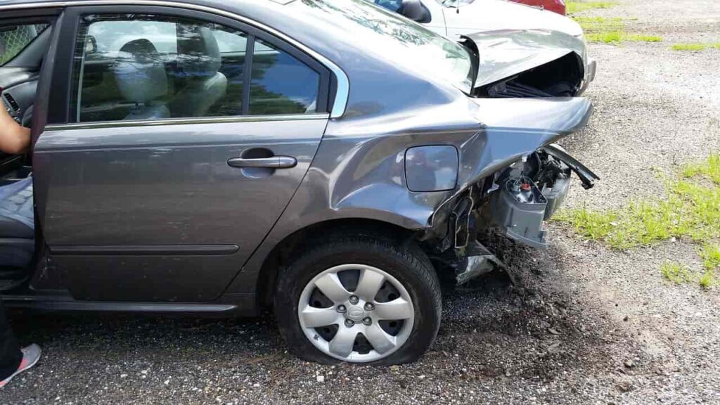 Penyebab Kecelakaan Lalu Lintas di Mobil