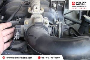 membersihkan throttle body mobil tanpa bongkar