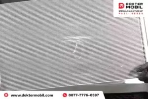 Penyebab serta Solusi Kisi-kisi Kondensor AC Mobil Penyok