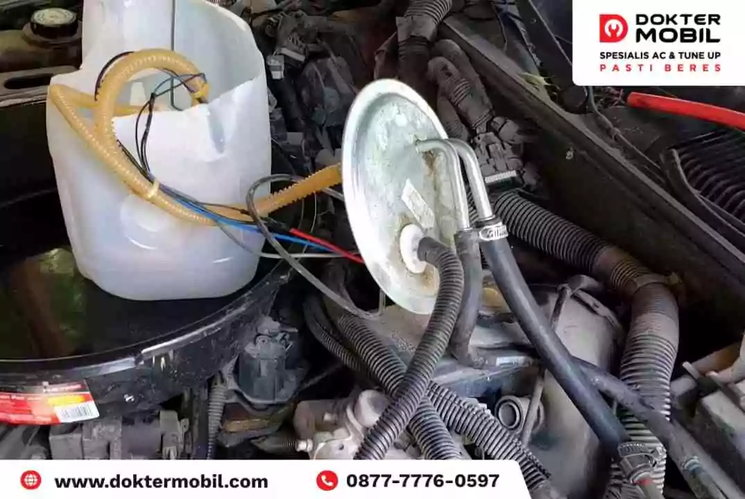 Selang Bensin Mobil Tersumbat