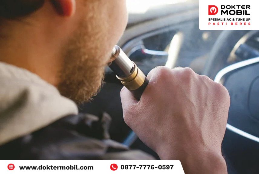 Inilah Bahayanya Hisap Vape di dalam Mobil