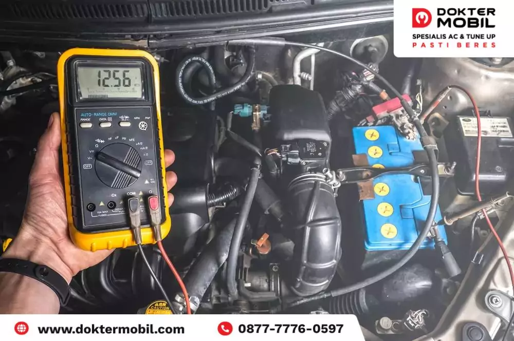 berapa volt aki mobil