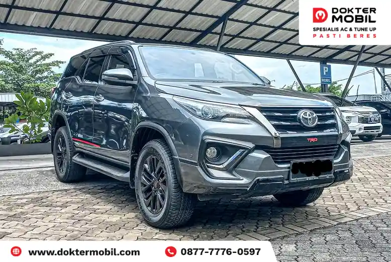 perbedaan toyota fortuner vrz dan trd