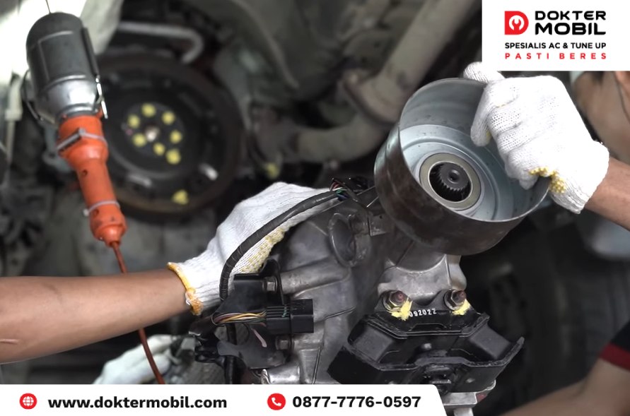 Plus-Minus Perbandingan Pilih Overhaul Transmisi atau Transmisi Copotan di Mobil