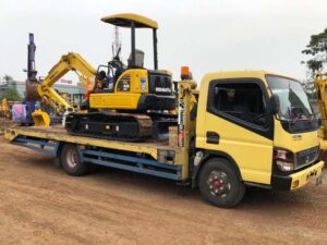 jenis mobil self loader truck