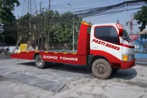 Dokter Mobil Buka Layanan Towing Mobil dengan DOMO Towing