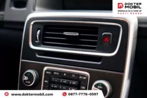 ac mobil dingin sebelah