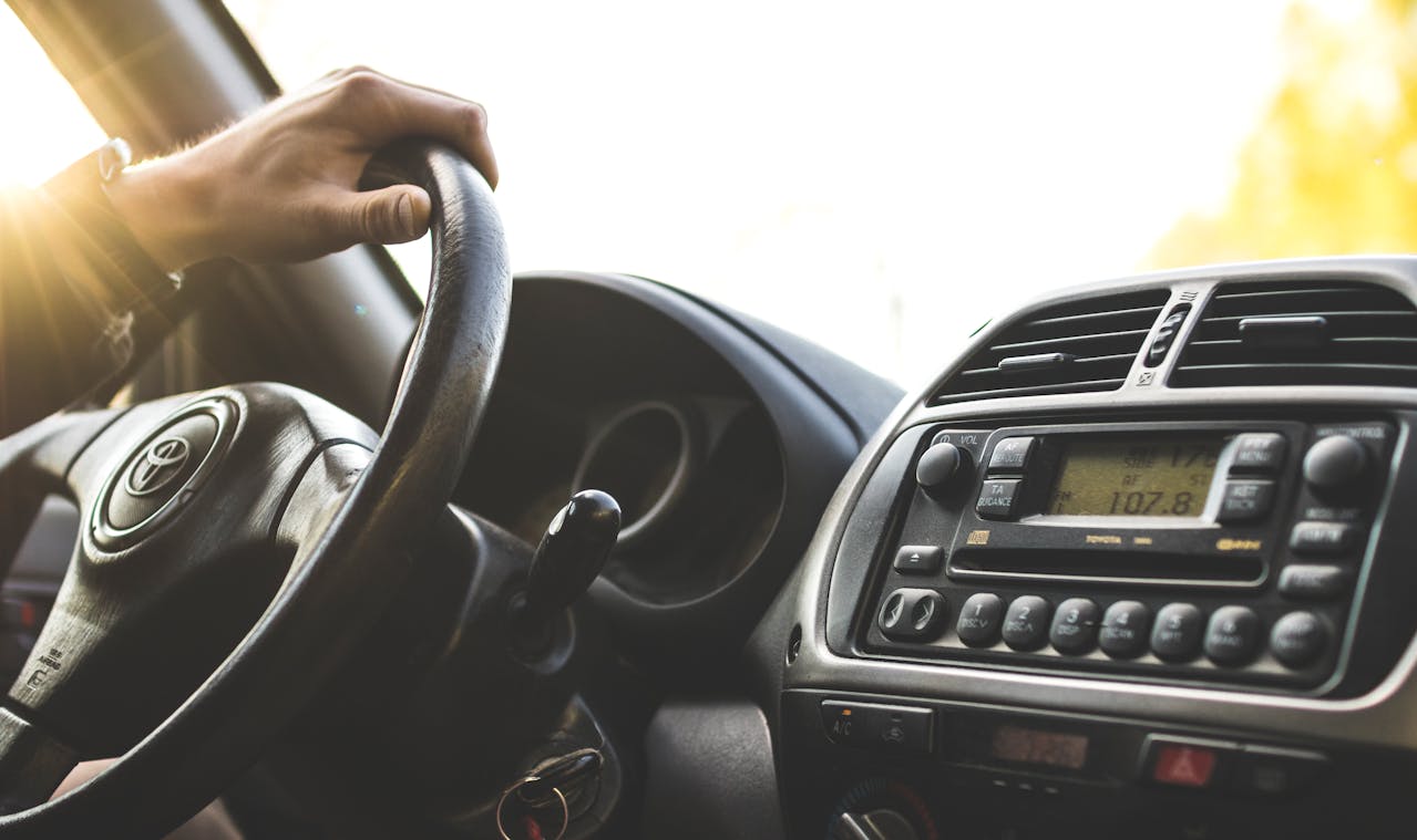 Cek Fakta Soal Fenomena Mobil Tidak Dipanaskan Langsung Jalan