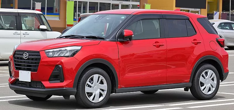 Mengintip Kelebihan dan Kekurangan Daihatsu Rocky
