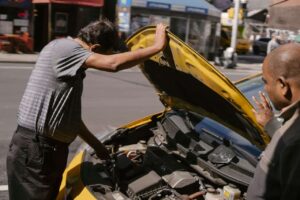 Penyebab & Solusi Mobil Bergetar Saat Start Awal