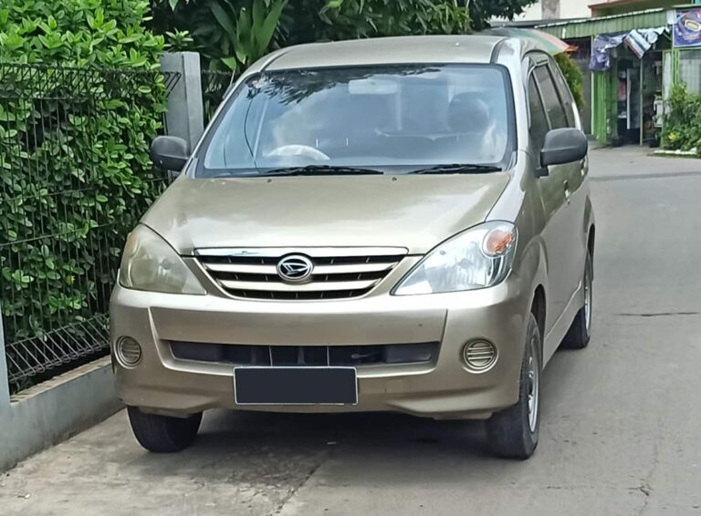 Intip Kelebihan Dan Kekurangan Toyota Avanza Gen 1 - DokterMobil.com