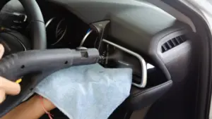 Bagaimana Cuaca Panas di Surabaya Memengaruhi Kinerja AC Mobil Anda