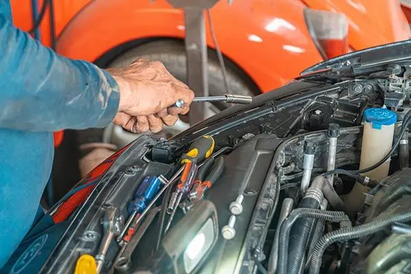 Panduan Memilih Bengkel AC Mobil Surabaya yang Terpercaya