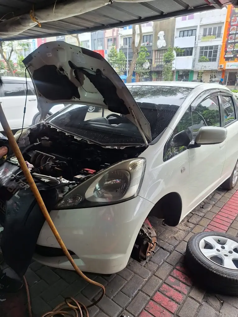 Perbaikan AC Mobil Eropa di Serpong Solusi untuk Kenyamanan Berkendara