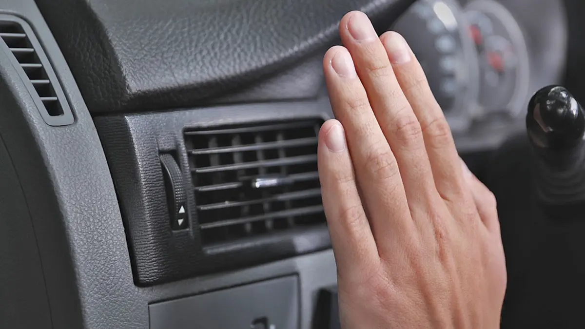 Tips Memperbaiki AC Mobil dengan Harga Terjangkau di Gubeng