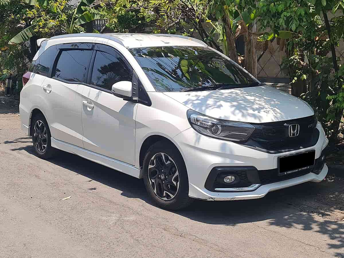 Review Honda Mobilio yang Banyak Jadi Andalan Keluarga Indonesia
